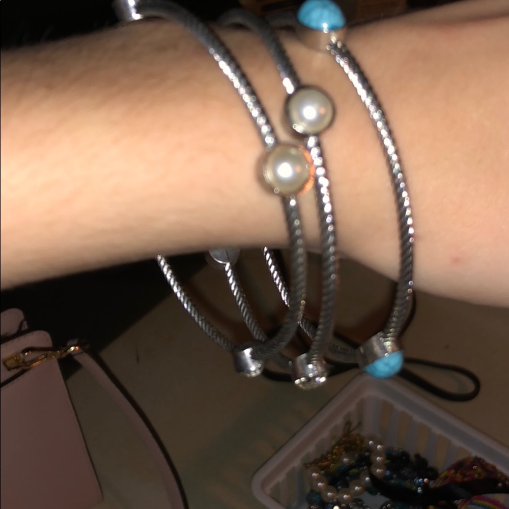 Bangle bracelets - Picture 2 of 2